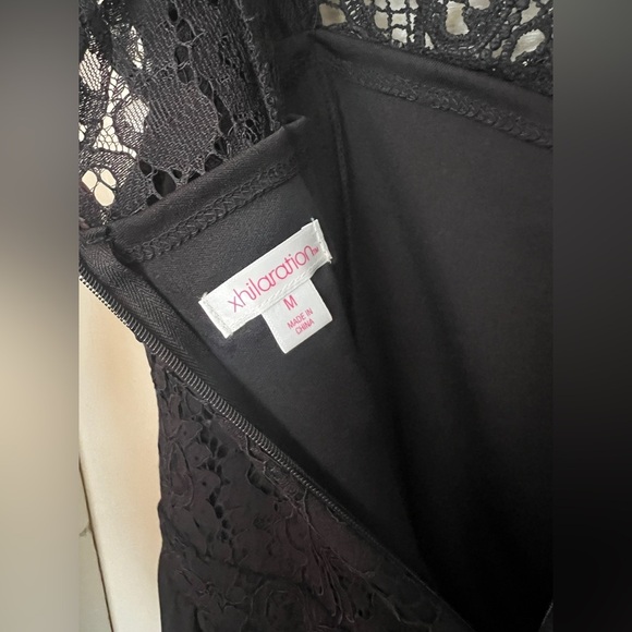 Dress romper with lace detail - Picture 5 of 6